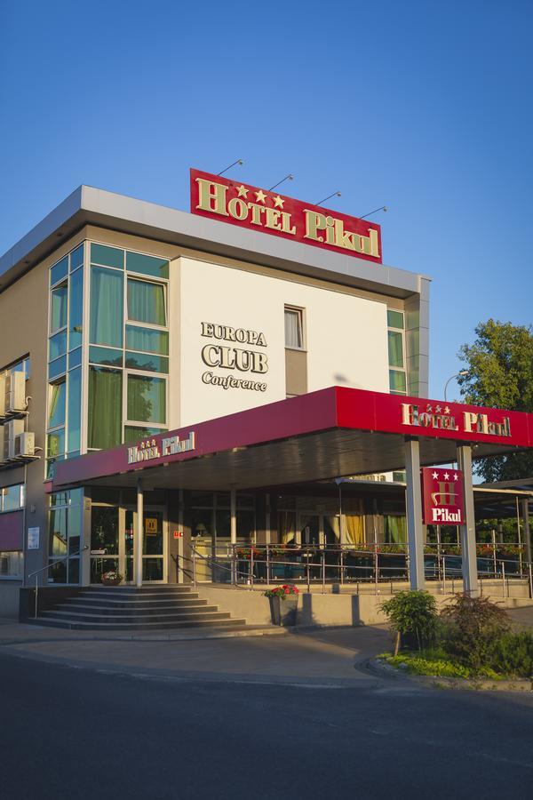 Hotel Pikul Pulawy Luaran gambar