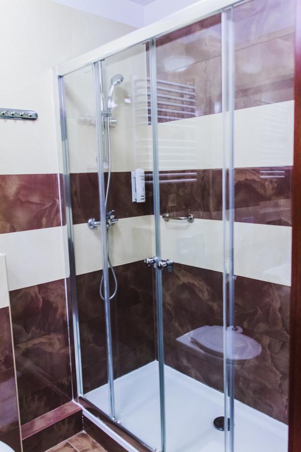 Hotel Pikul Pulawy Luaran gambar