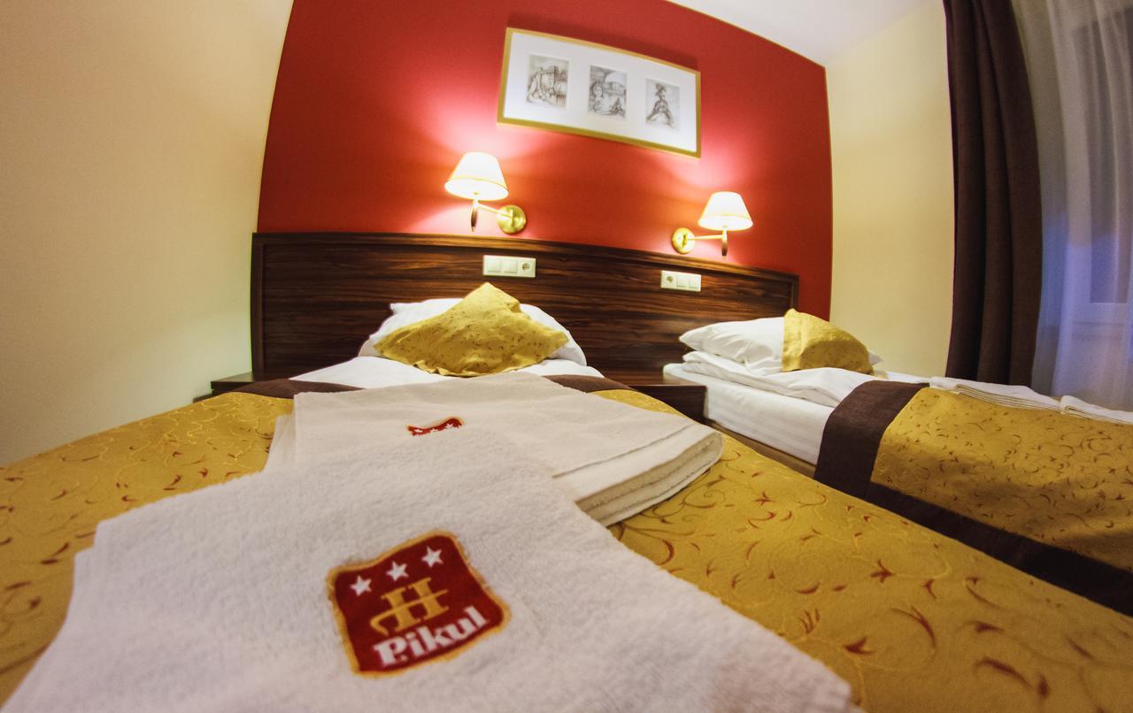 Hotel Pikul Pulawy Luaran gambar